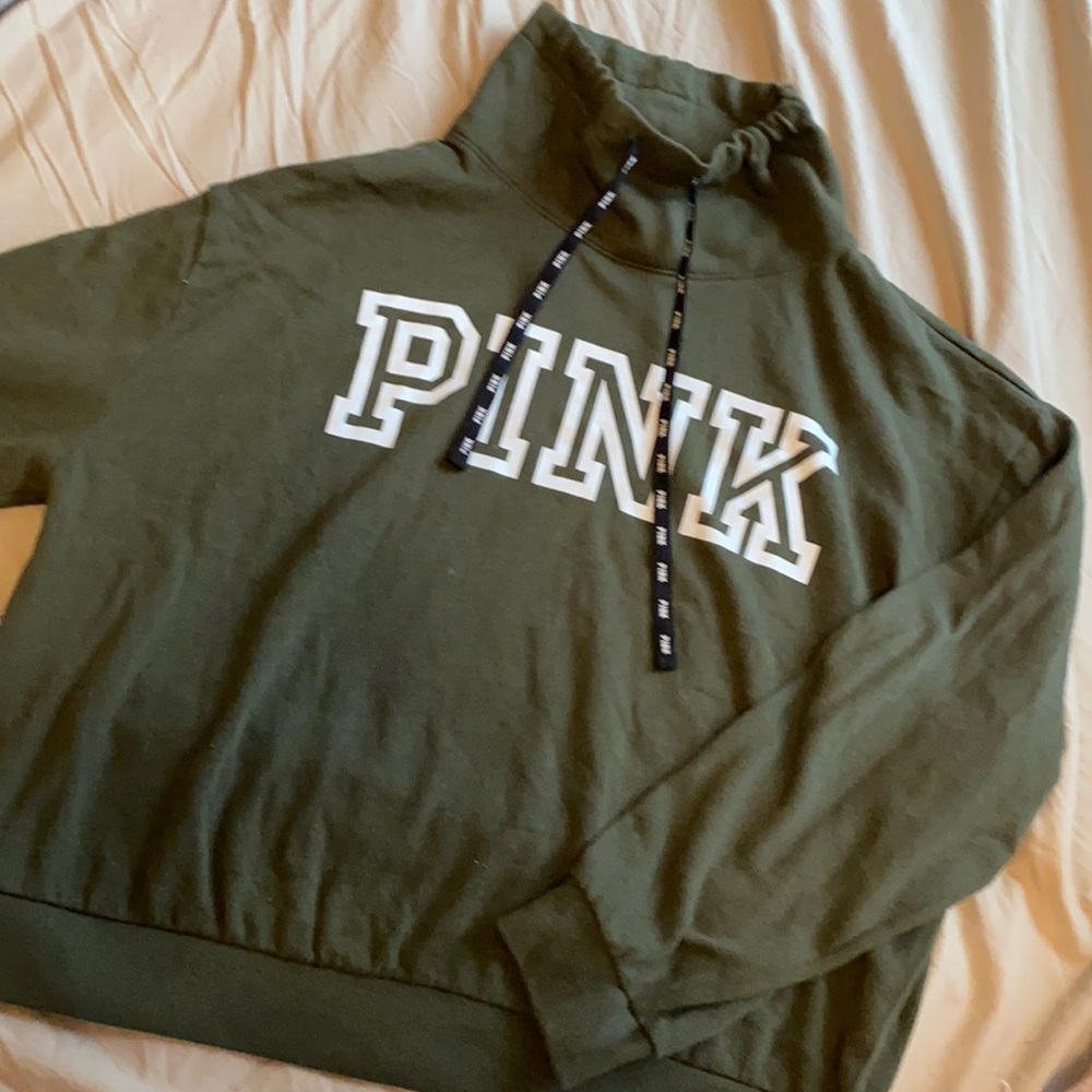 VS/ Pink Green Drawstring Sweatshirt
